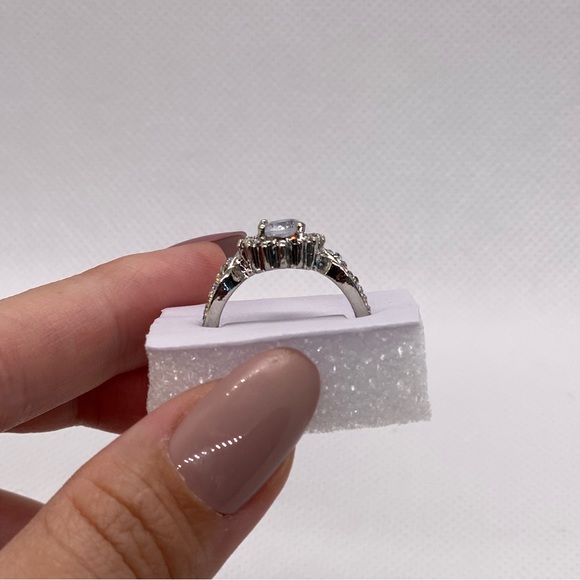 New Beautiful Sterling Silver 925 Engagement Wedding Promise Ring - Picture 3 of 8